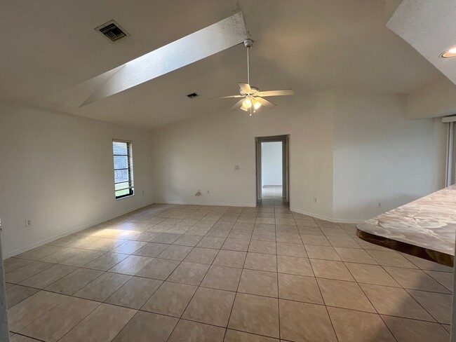 Building Photo - $1,695 ** ANNUAL ** Available 5/1/26 - Newly Renovated ** 3/2 Single Family Home (Deep Creek)