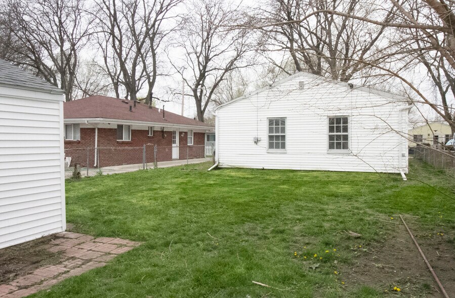Building Photo - 3652 Dixie Dr