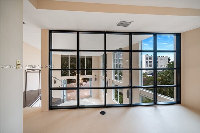 Building Photo - 1428 West Dr