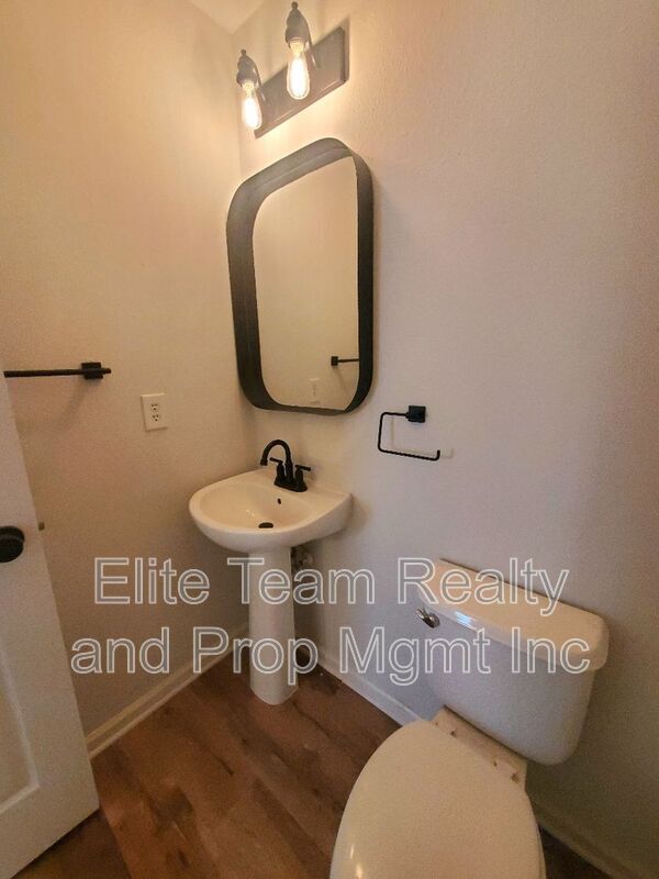 Building Photo - 5709 Kelden Walker Ln