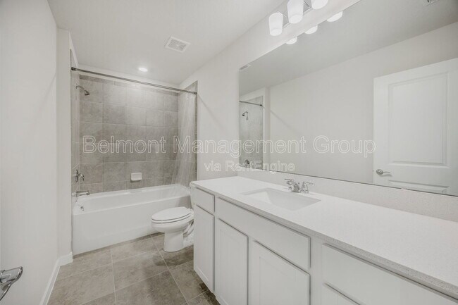 Building Photo - 6107 Wooded Brush Aly