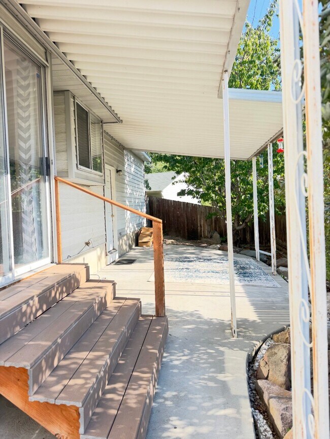 Building Photo - 4624 Quiet Cir