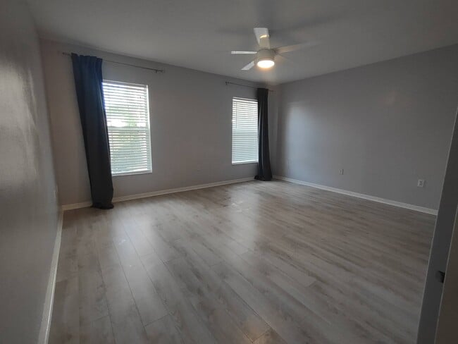 Building Photo - 3471 Horse Creek Cir