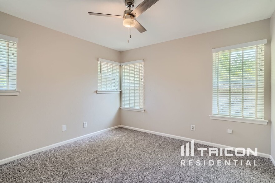 Building Photo - 3609 Wedghill Way