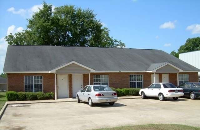 Primary Photo - Twentieth, 914-C