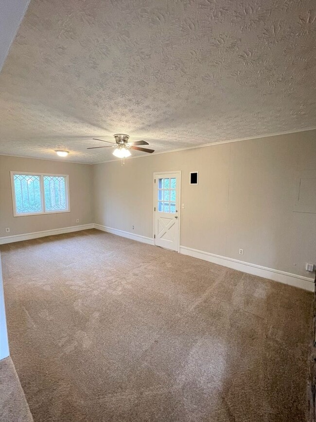 Building Photo - West Athens 4br House for Rent