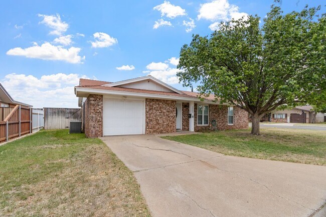 Building Photo - 5000 Buffalo Ave