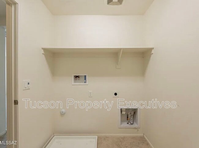 Building Photo - 11545 W Oilseed Dr