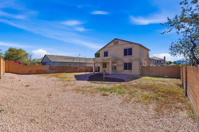 Building Photo - 3852 E Fruitvale Ave