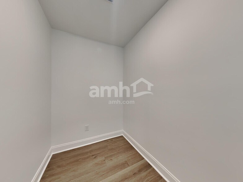 Building Photo - 168 Portside Pk Dr