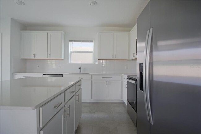 Building Photo - 437 Waterford Dr