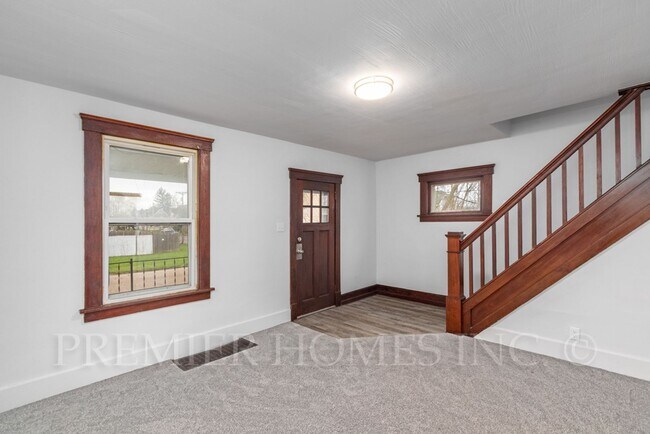 Building Photo - 2103 17th St NE