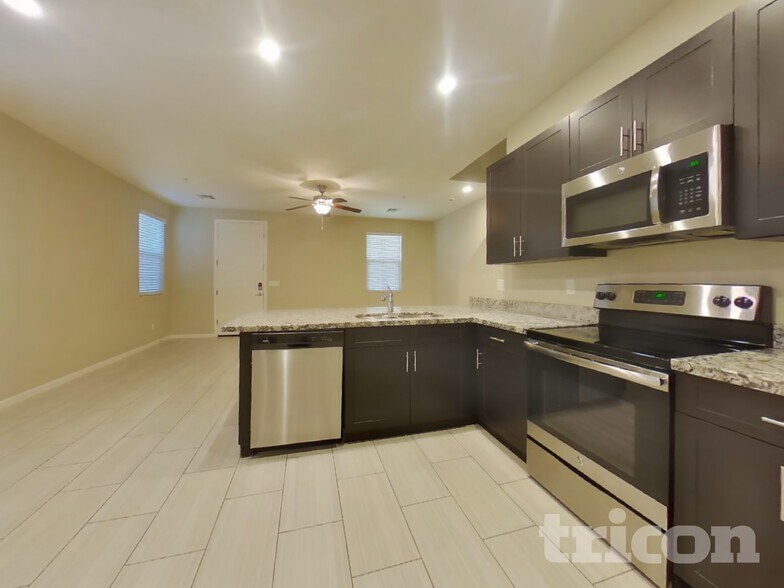 Building Photo - 12593 W Steed Ridge