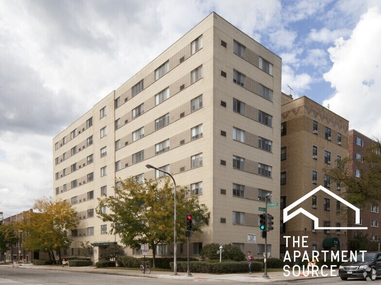 Building Photo - 1400 Chicago Ave