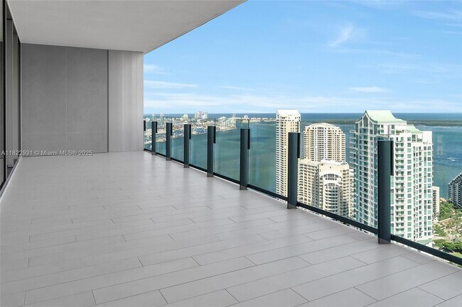 Building Photo - 300 Biscayne Blvd Way