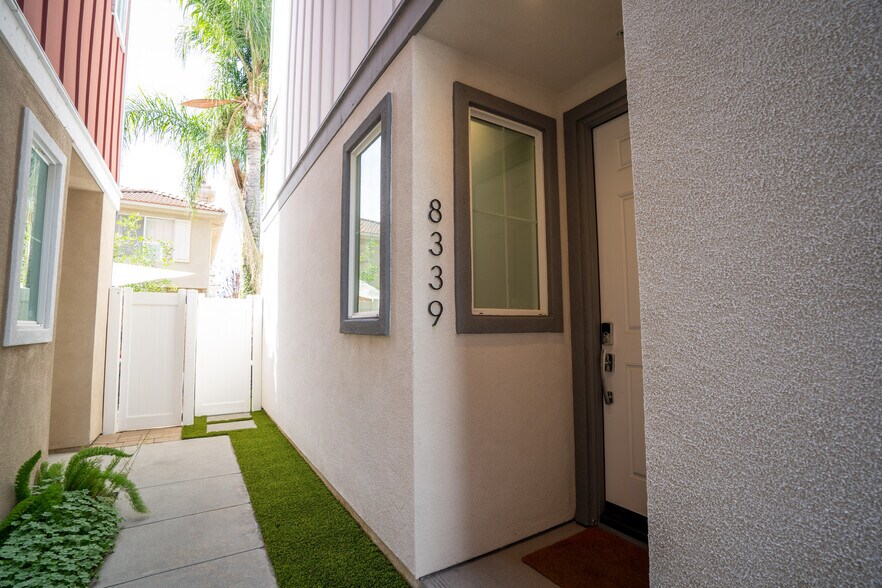 Building Photo - 8339 N Peyton Way