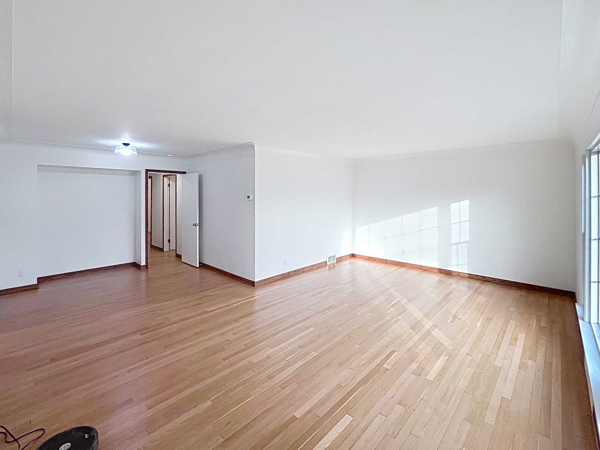 Building Photo - 18411 Chagrin Blvd