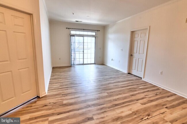 Building Photo - 21216 McFadden Square