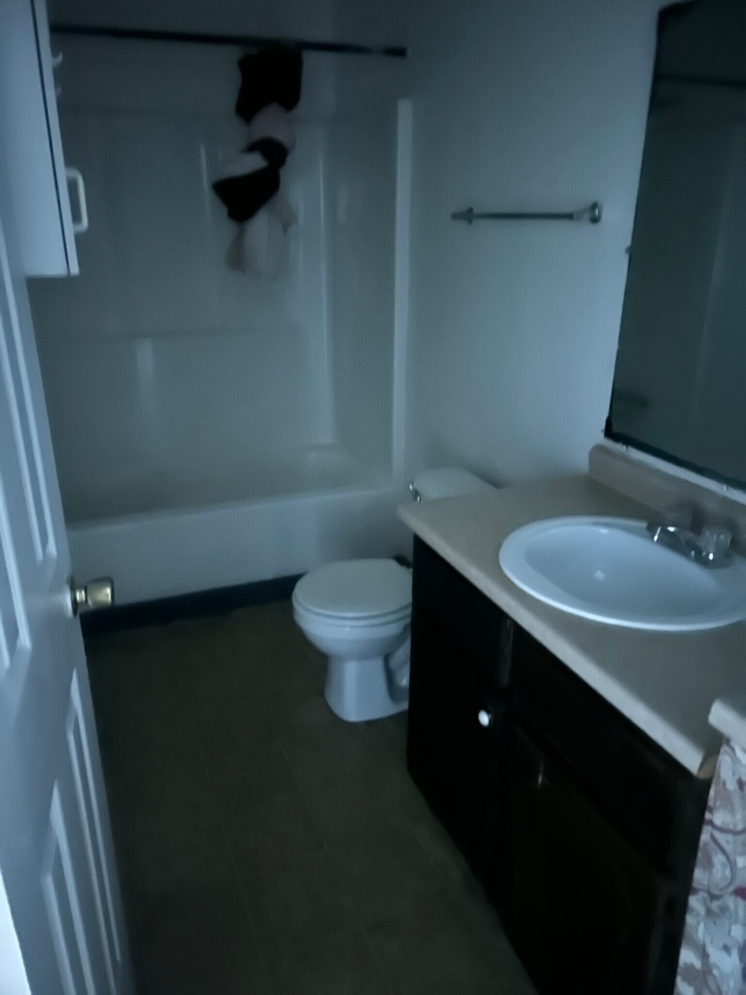 Building Photo - 520 Buckley St