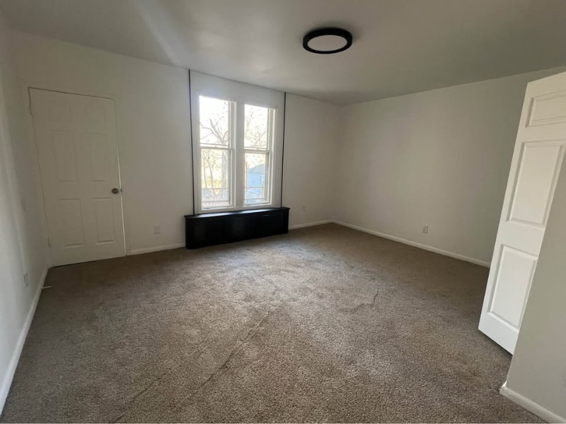 Building Photo - 4 Linden Ave