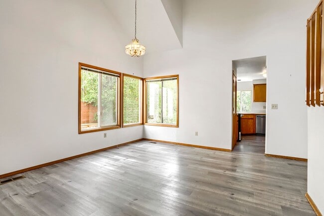 Building Photo - 17892 NW Deerfield Dr