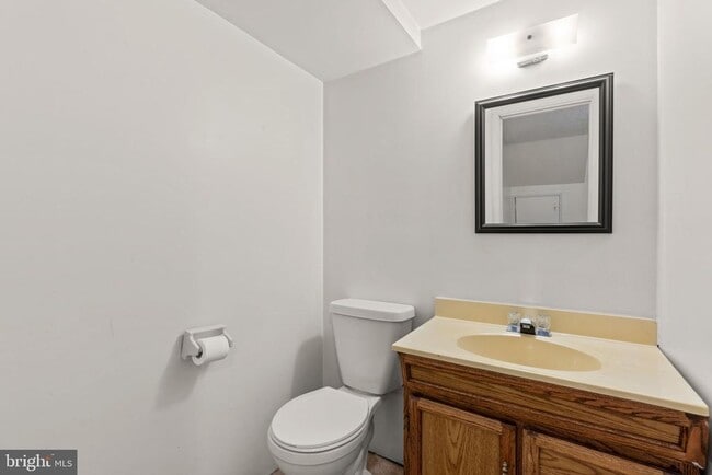 Building Photo - 8871 Manahan Dr