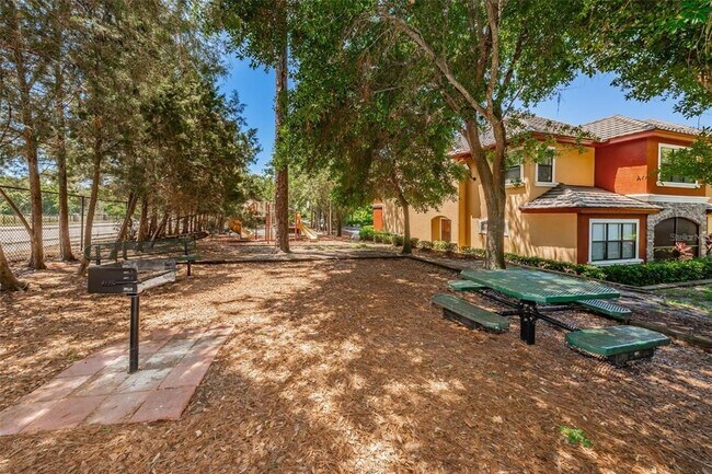 Building Photo - 2279 Portofino Pl