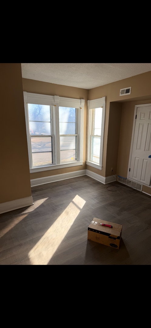 Building Photo - 124 Allison St