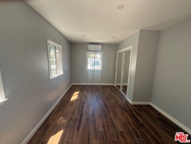 Building Photo - 513 San Juan Ave