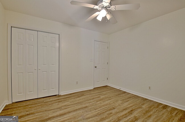 Building Photo - 338 Summer Pl