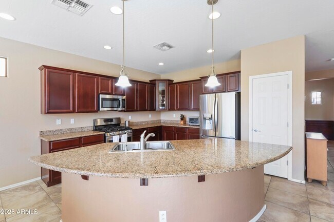 Building Photo - 20934 Sweet Dreams Dr