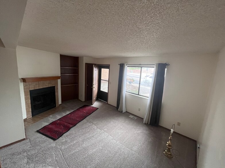 Living Room - 3714 Oro Blanco Dr