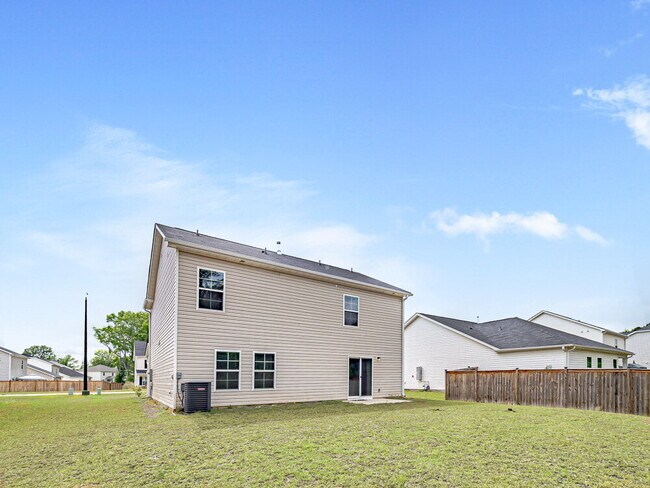 Building Photo - Available early May!