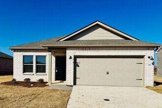 Building Photo - MOVE IN SPECIAL-NEW CONSTRUCTION-FENCED YARD