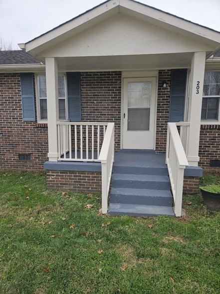 Building Photo - 203 Branch Trail