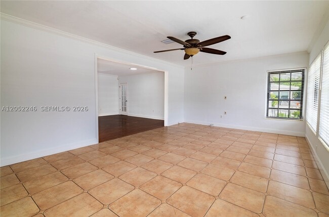 Building Photo - 740 Jeronimo Dr