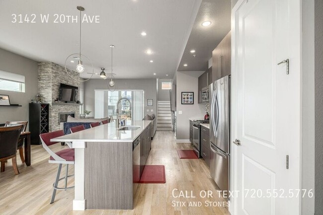 Building Photo - 3142 W 20th Ave