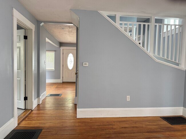 Building Photo - 64 Girard St