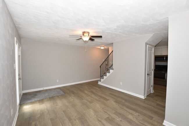 Building Photo - 1324 W 38th St