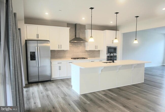 Building Photo - 3302 Treviso Ln