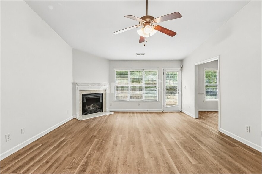 Building Photo - 1149 Langston Dr