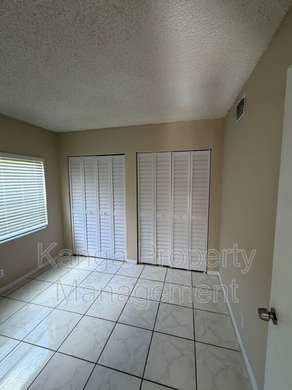 Building Photo - 11441 NW 35th St