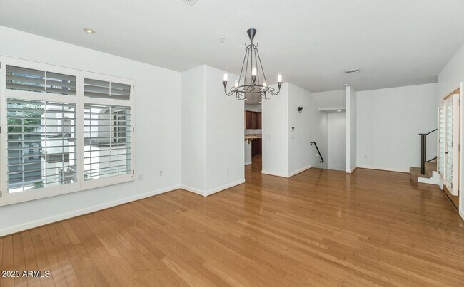 Building Photo - 229 W Portland St