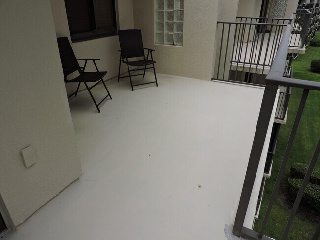 Building Photo - 701 Seafarer Cir