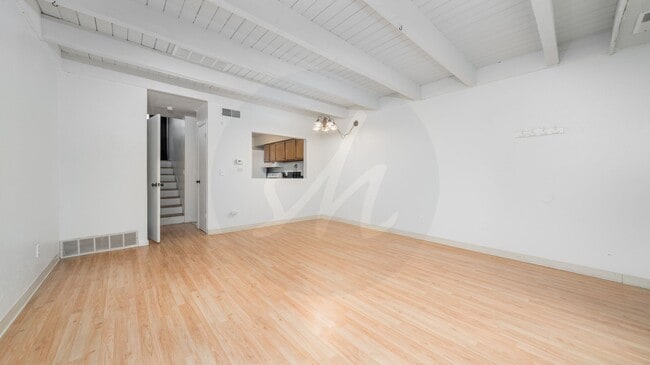 Building Photo - Two bedroom Condo Near Palmer Park