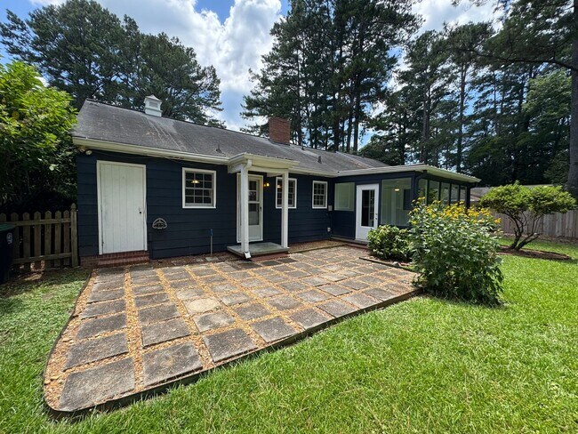 Building Photo - Cozy 2/1 Cottage in Rockridge Heights- $1,650