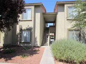 Building Photo - 7200 W Pirates Cove Rd