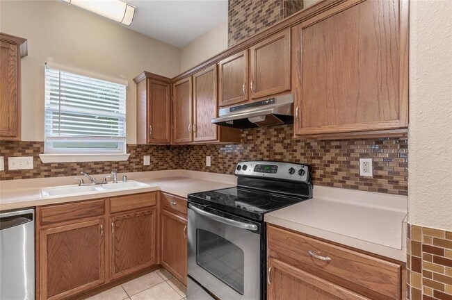 Building Photo - 10218 Berry Hill Ln