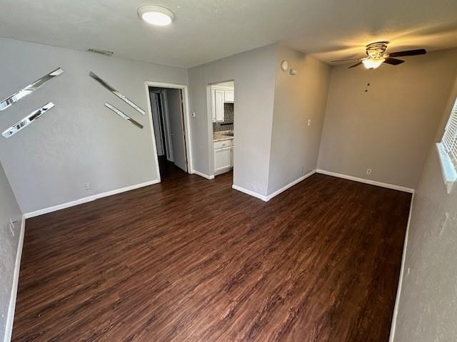 Building Photo - 907 S Mesquite St