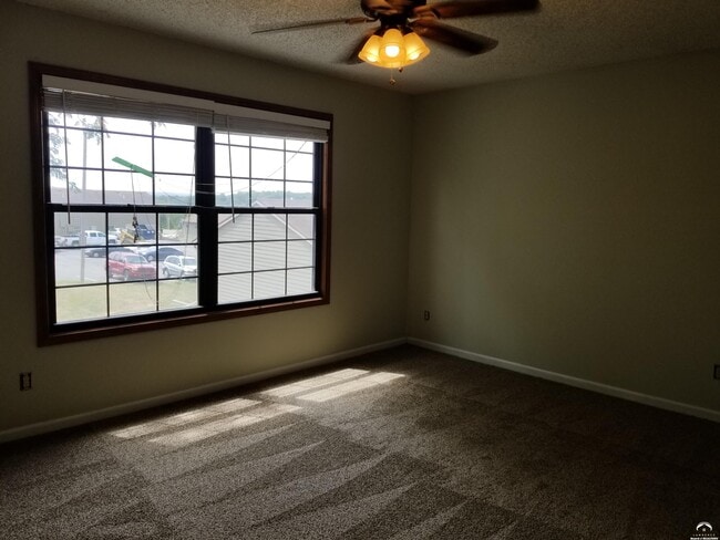 Building Photo - 2901 University Dr